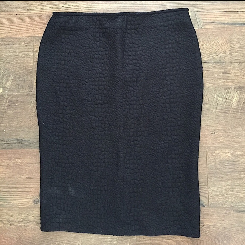 FREE! Classy Snake Skin Textured Pull On Pencil Midi Skirt